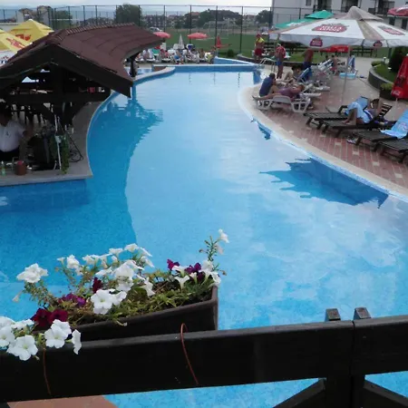 Exclusive And Paradise Stylish Apartment