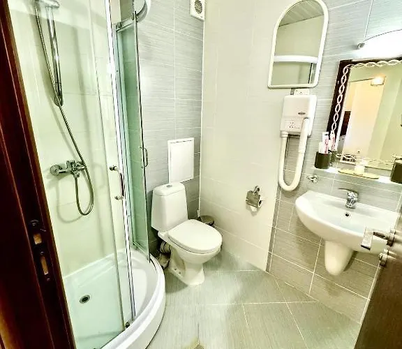 Exclusive And Paradise Stylish