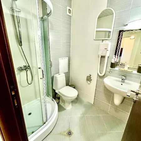 Exclusive And Paradise Stylish